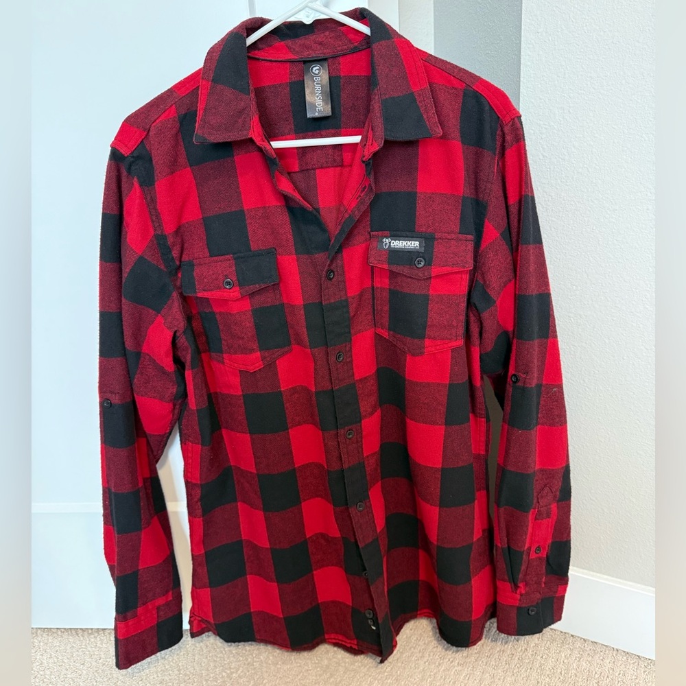 Outdoor Unisex Red and Black Plaid Flannel Shirt, Medium